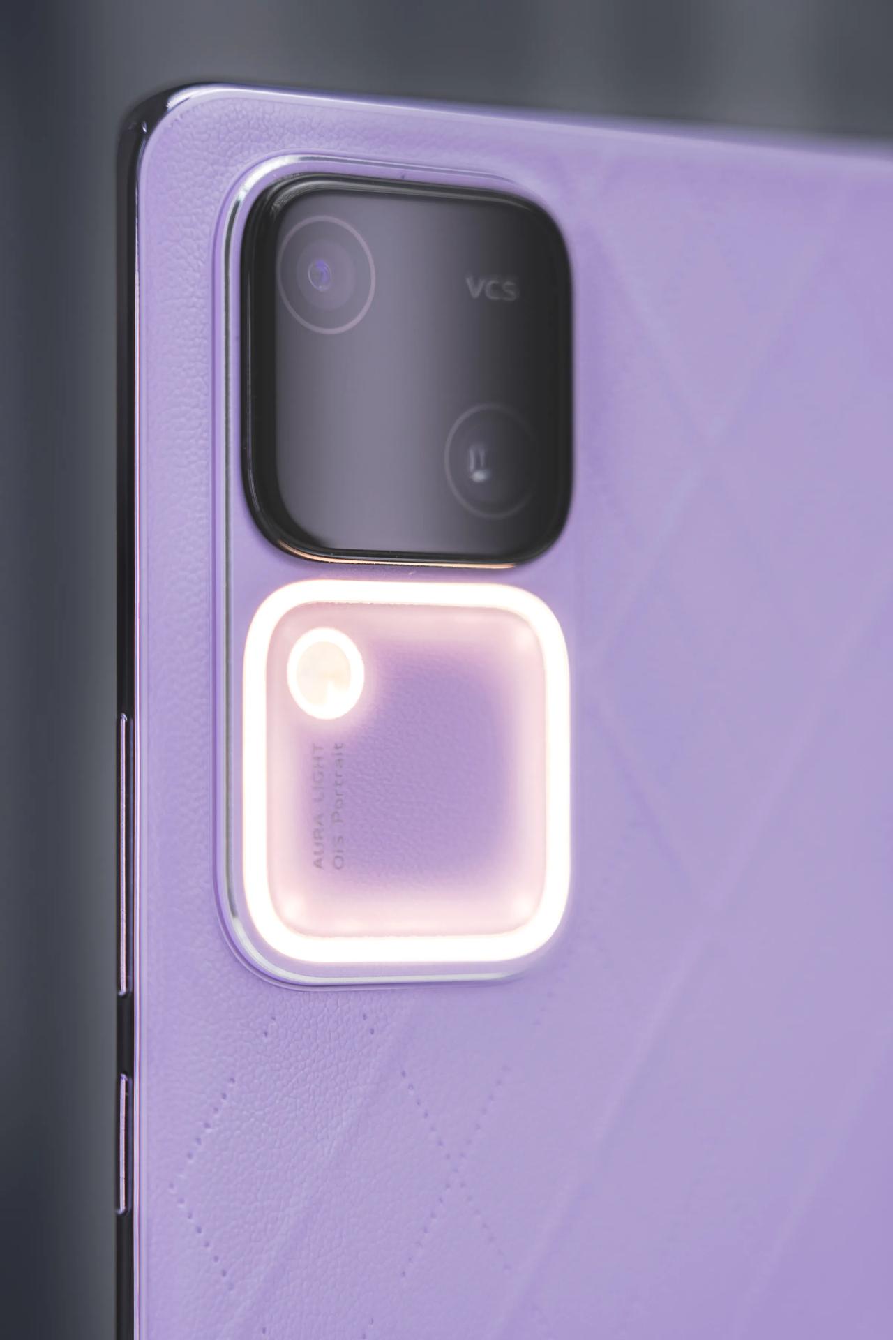 vivo S18 菱紫新色来了，没想到 vivo X Flip小折叠上的同款菱紫