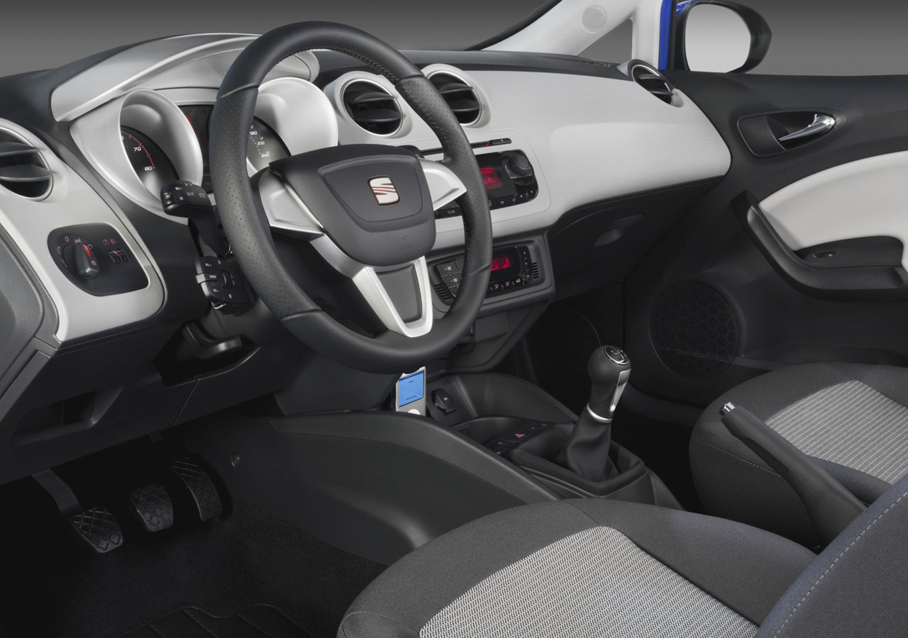 西雅特  2009 Ibiza sportcoupe，该车基于大众全新PQ25小