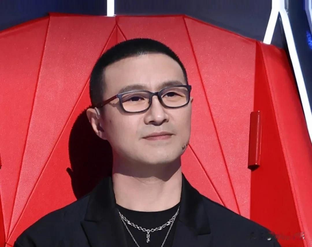 汪峰 ，又上热搜！
 
6月2日，八卦媒体曝光的一段视频直接炸翻全网——六一儿童