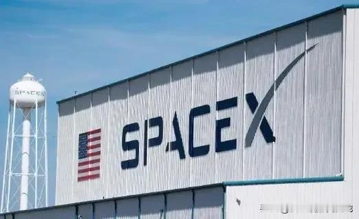 SpaceX 公司在嘲笑和不看好中成长起来，尽管一开始国内对公司“照搬”NASA