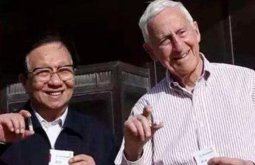 1994年，美国一药商放弃数百亿美元的利润，将乙肝疫苗研发技术以700万美金的超