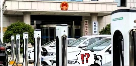 命令来了，没有任何讨价还价的余地：党政机关、公立学校、医院、政务大厅，地方再小也