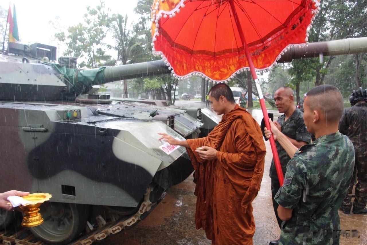 泰国新接收的VT-4主战坦克，此事之后战斗力将大幅提升…… [灵光一闪]