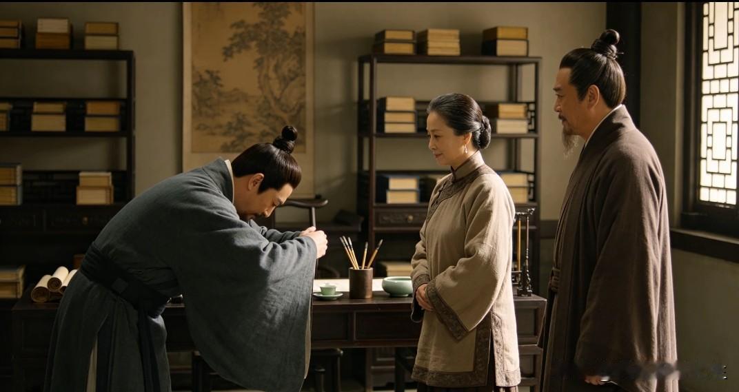 男人要懂避嫌，这八种关系千万别越界:
​“不碰嫂子、不近弟媳、不恋闺蜜、不撩红颜