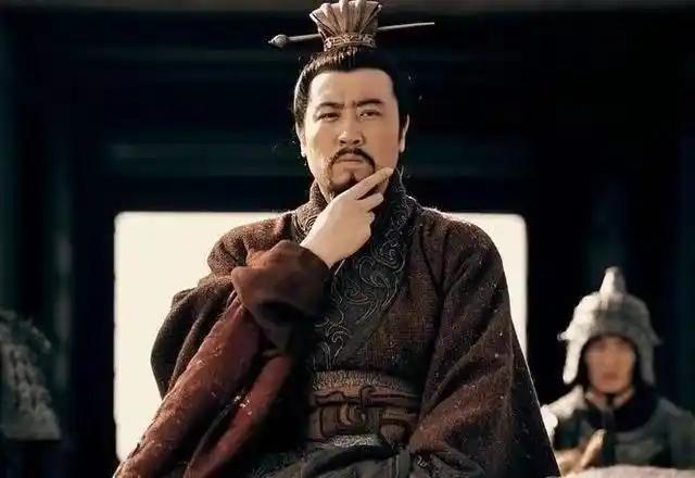 如果刘封当年救了关羽，能逃过一死吗？诸葛亮一句“会死得更快”，暗藏刘备养子之死的