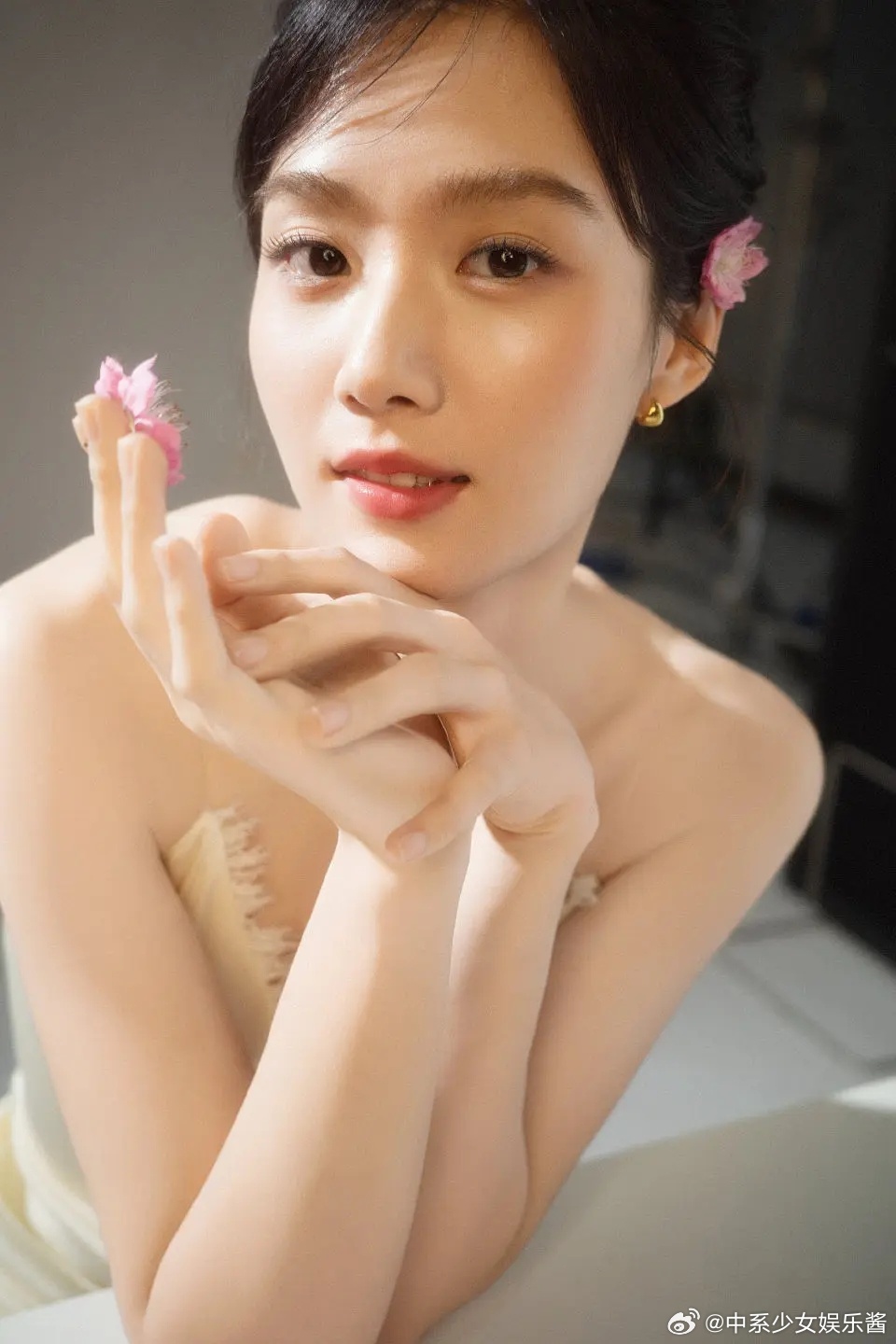 卢昱晓最新商务来袭，粉丝会买单吗？ 