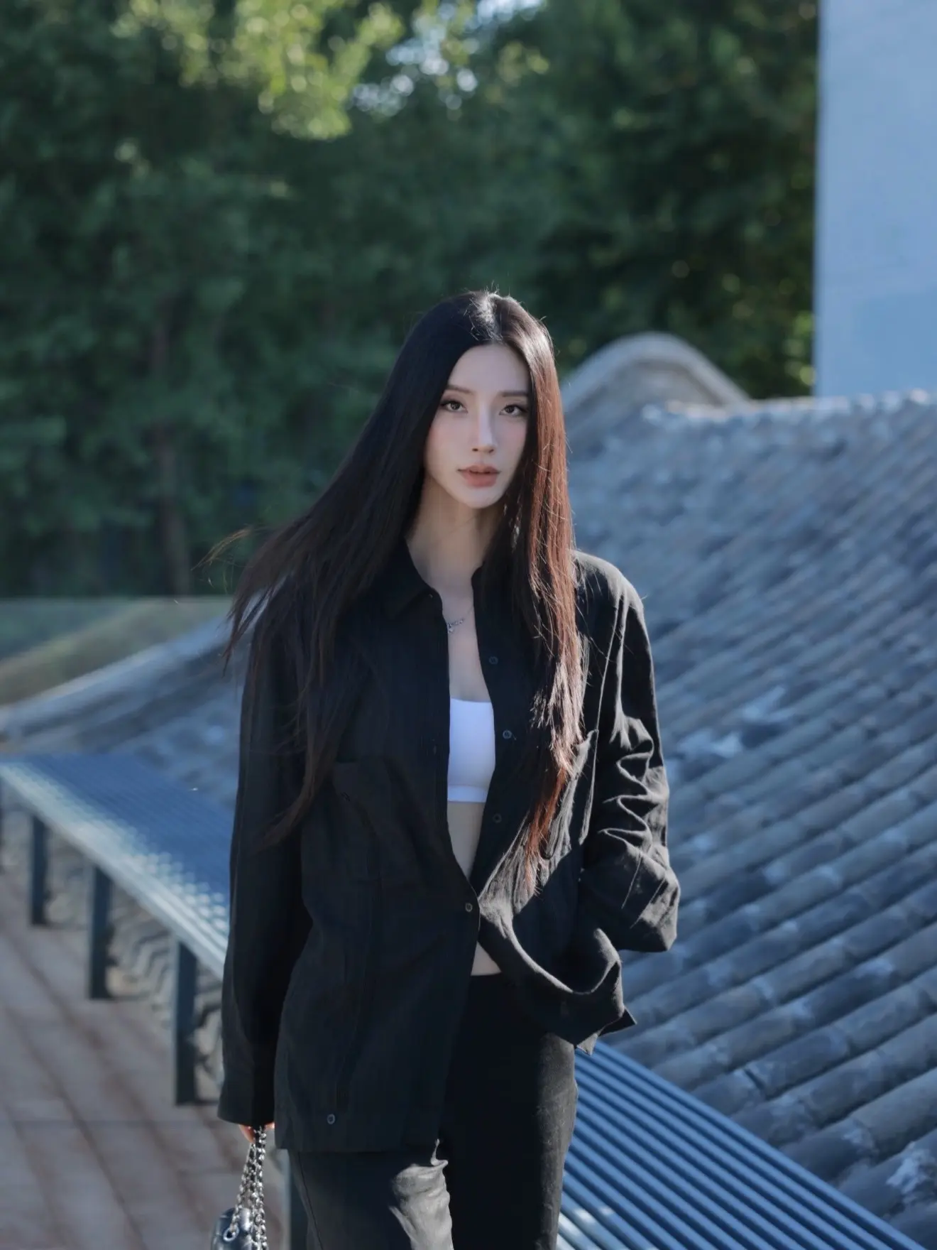 一眼万年的黑衬衫 你有嘛。反正 我是有了🖤