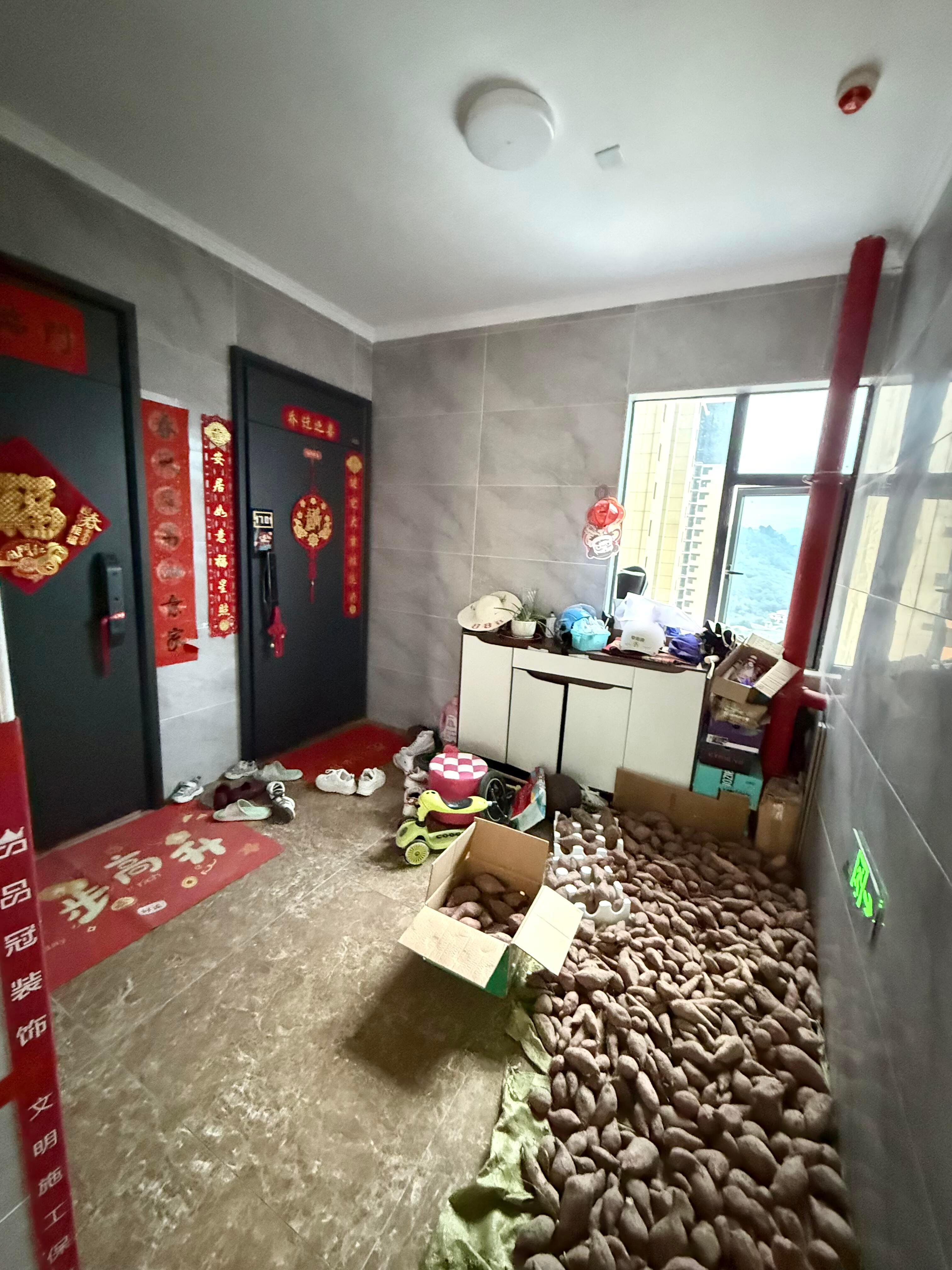 碰上个这样的邻居怎么办[哆啦A梦害怕] ！！！ ​​​