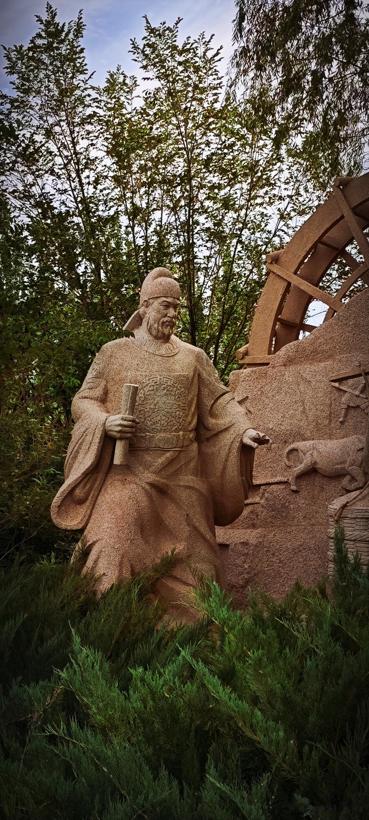 李汉通：唐武后长安元年（701年）任甘州刺史。他奉凉州都督郭元振之命，大兴屯田水