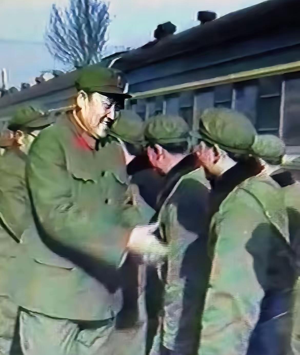 1984，从课堂到战场！石家庄军校学员出征老山，载誉归来震人心
 
1984年8