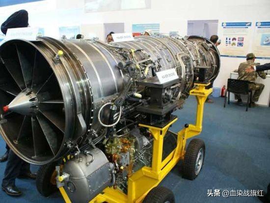 上世纪80年代，印度启动LCA“光辉”轻型战斗机计划。当时，印度雄心勃勃，要求L