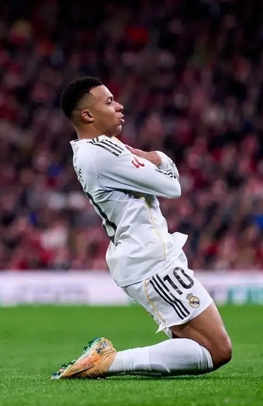 毕尔巴鄂竞技0比3皇马姆巴佩梅开二度太厉害了，姆总两个进球＋一个助攻，而且还是一