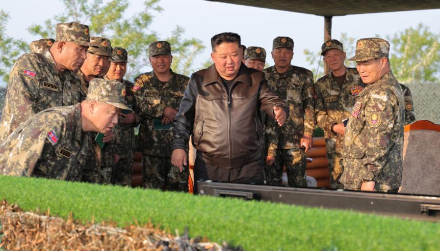 金正恩果断出手，为中国两肋插刀

 这事儿得从日本最近在军事上的大动作说起。
