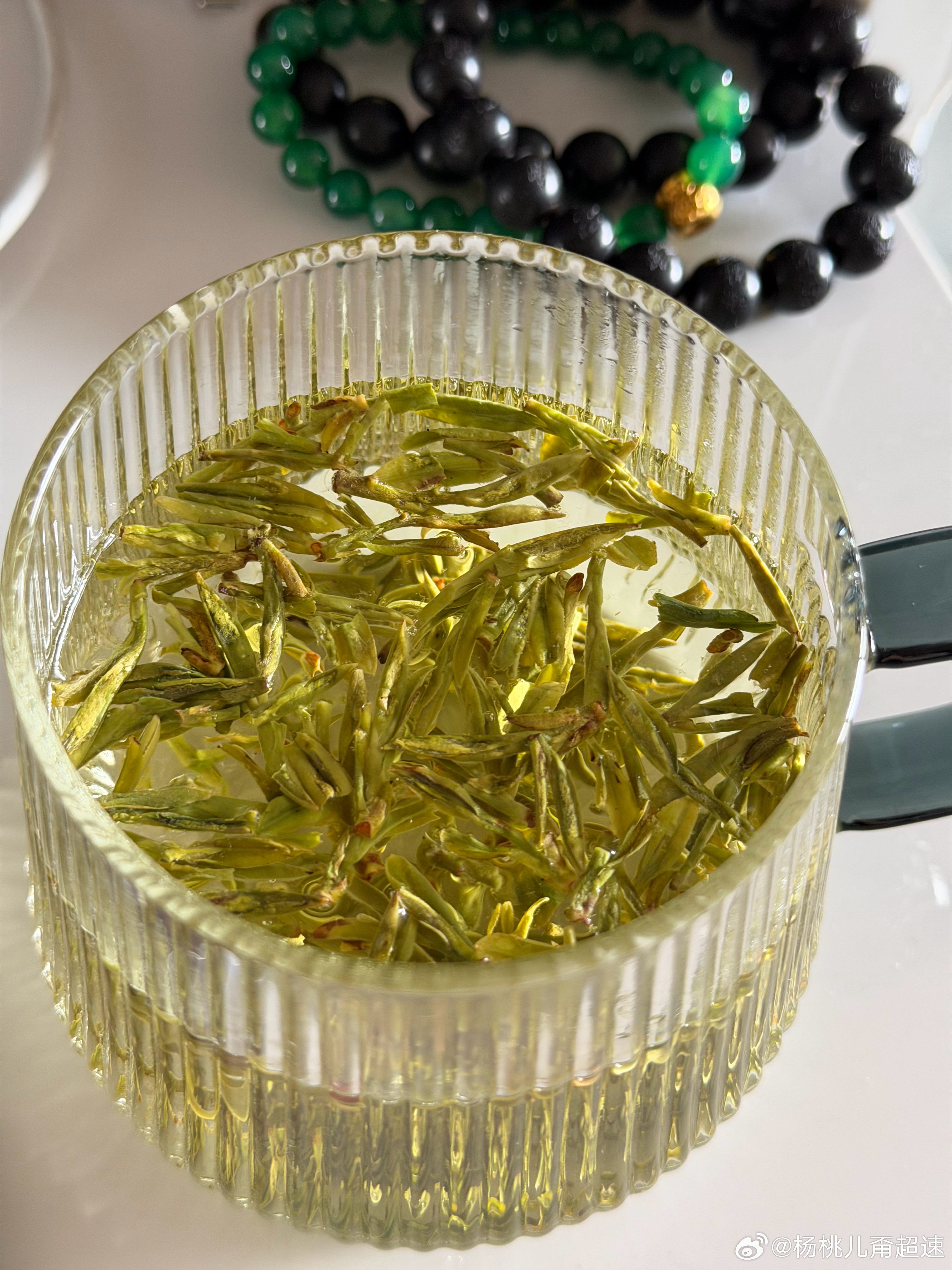 20g卖68一斤1700呗。。说是正经西湖龙井  没觉出来两过儿已经没味儿了