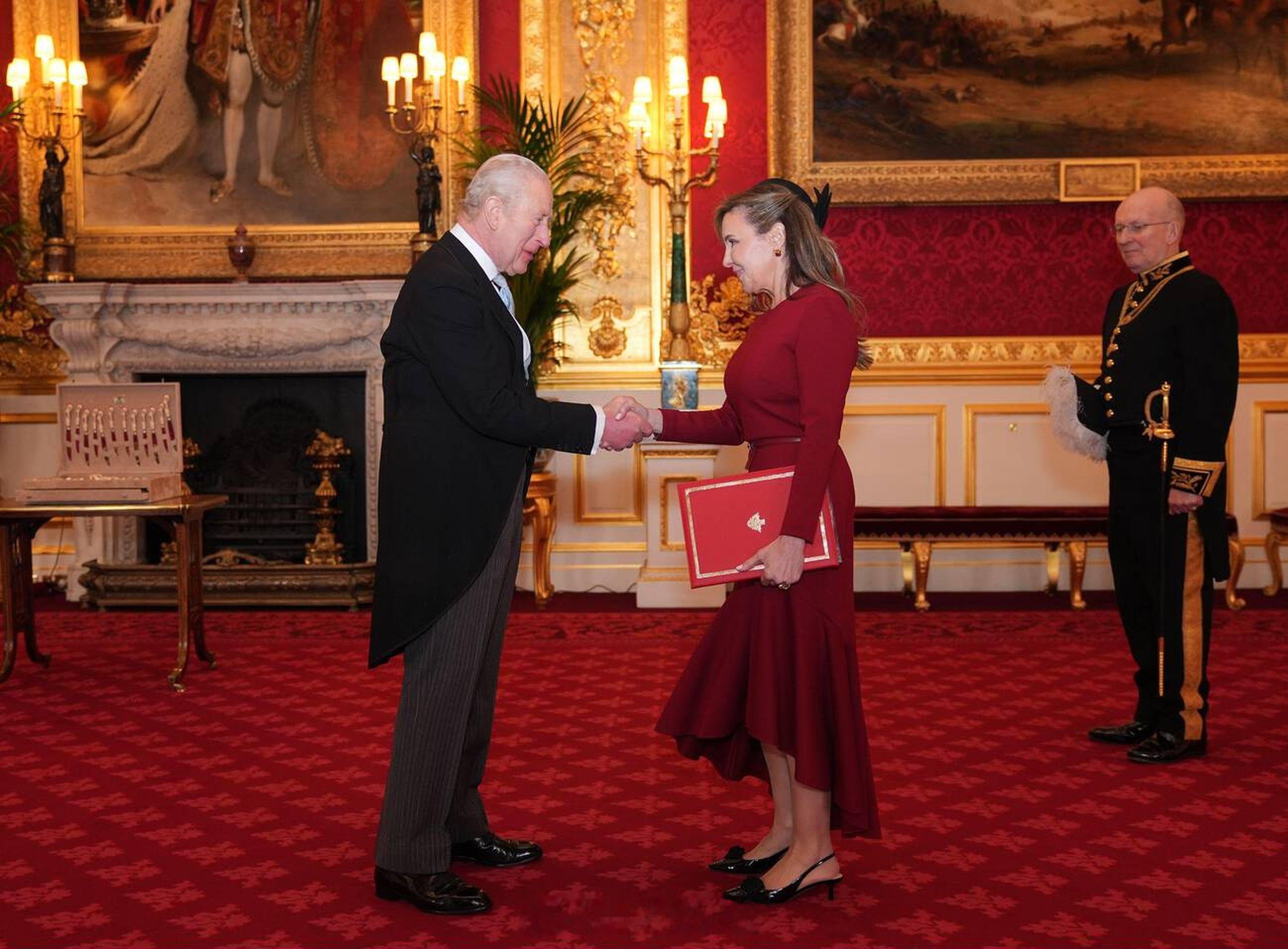 英国王室  2026年1月28日，查尔斯三世在伦敦圣詹姆斯宫分别接见黎巴嫩驻英大