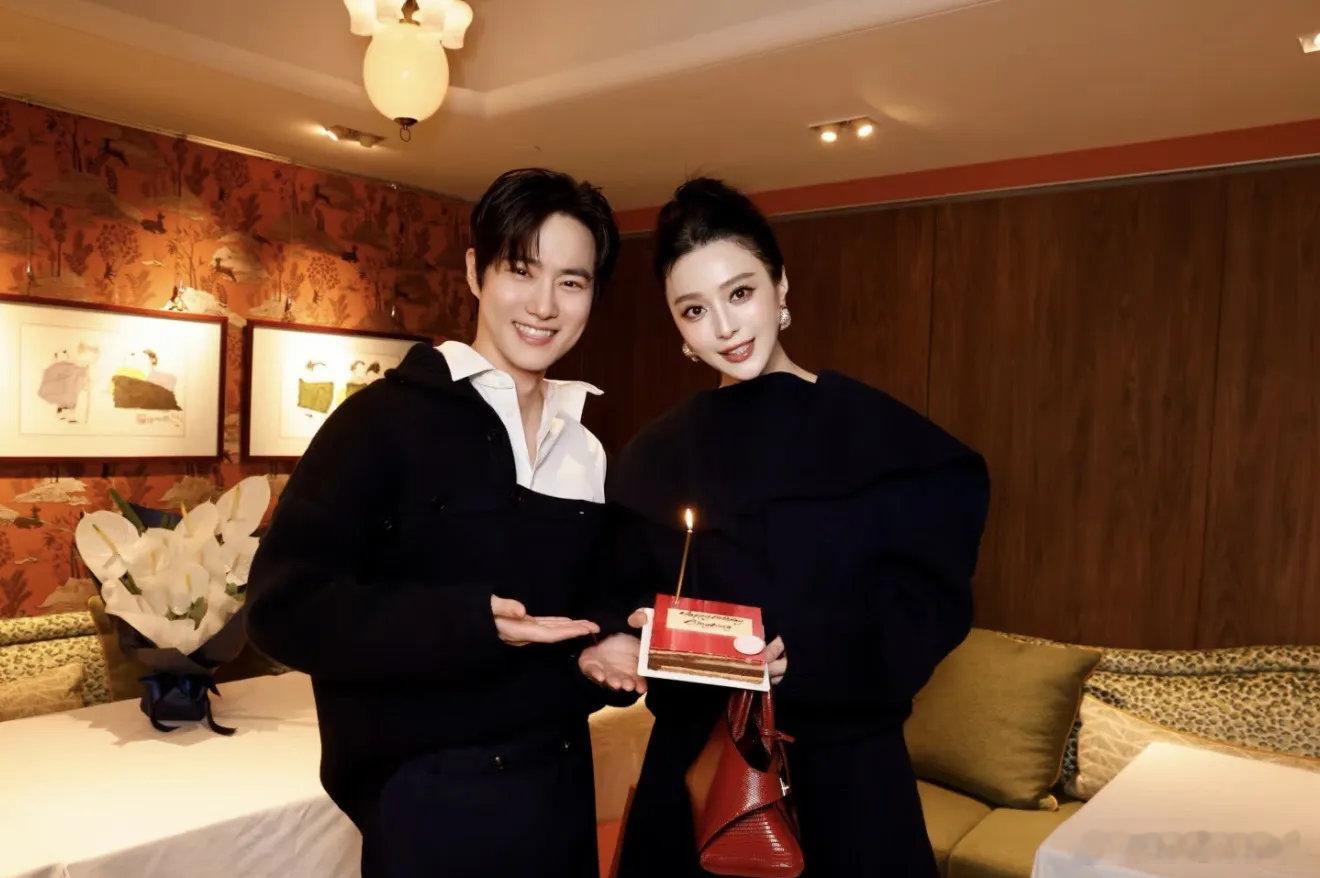 次元壁破了 金俊勉给范冰冰送生日蛋糕🎂 ​​​
