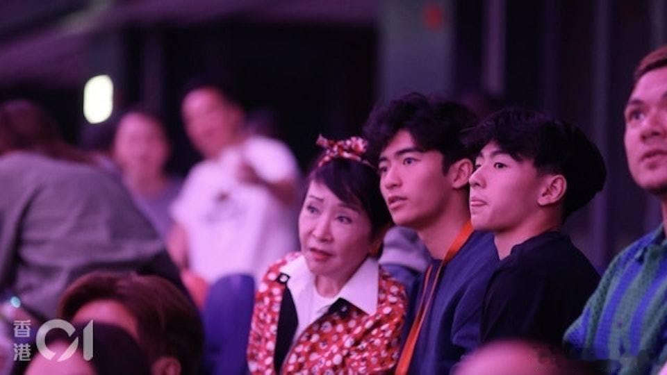 影壇巨星謝賢昨日（20日）驚爆已離世消息，其子謝霆鋒於社交平台證實父親離世消息，