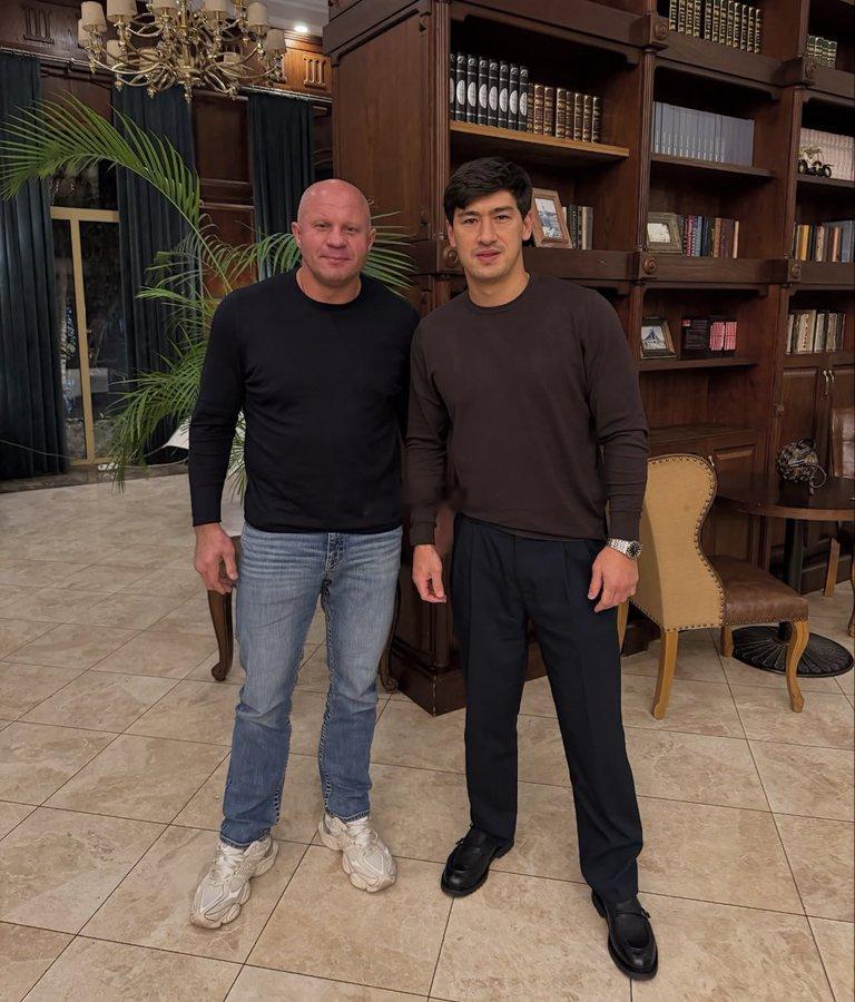 拳坛速递 德米特里·比沃尔Dmitry Bivol  & “格斗沙皇”菲多·艾米