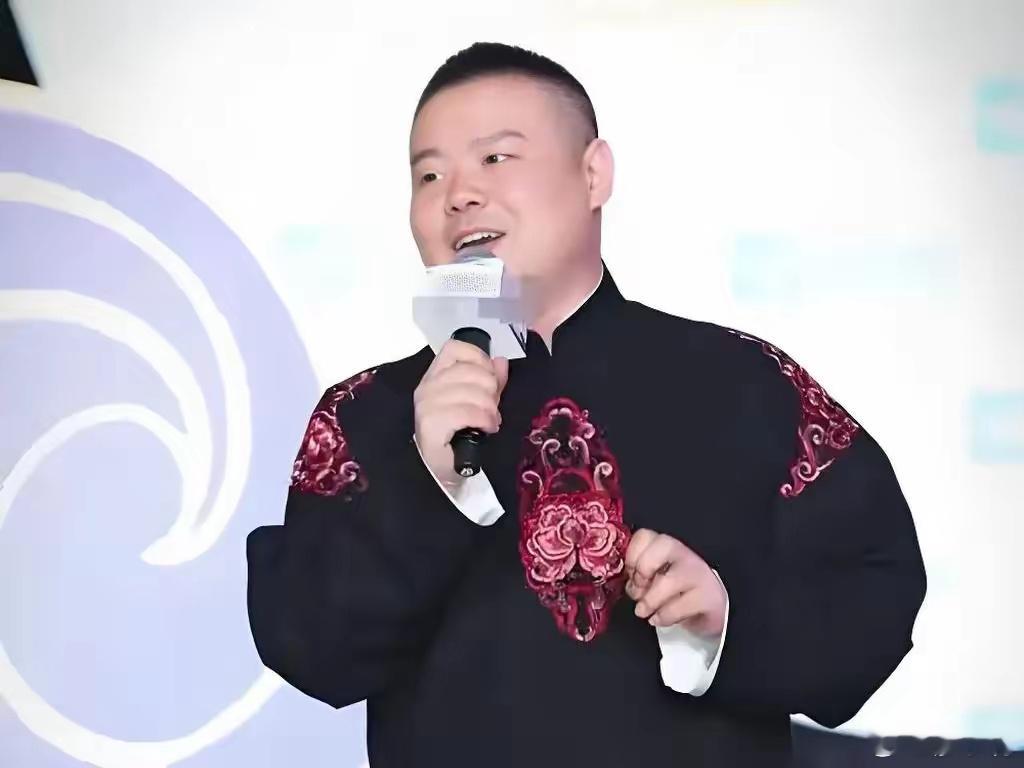 建议岳云鹏别上春晚 哎，刚看完相声，只能说，唯一的笑点就是岳云鹏开场没多久说要让