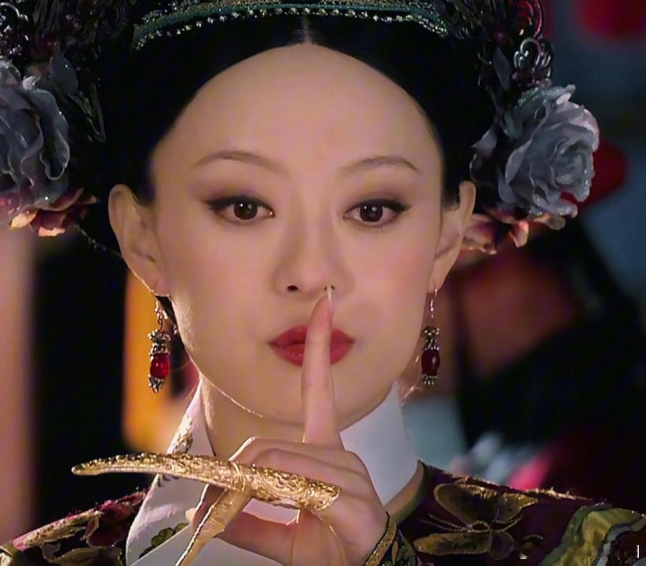 甄嬛传毫无疑问的No.1吧，采用某位名人说的话：凤一其随 