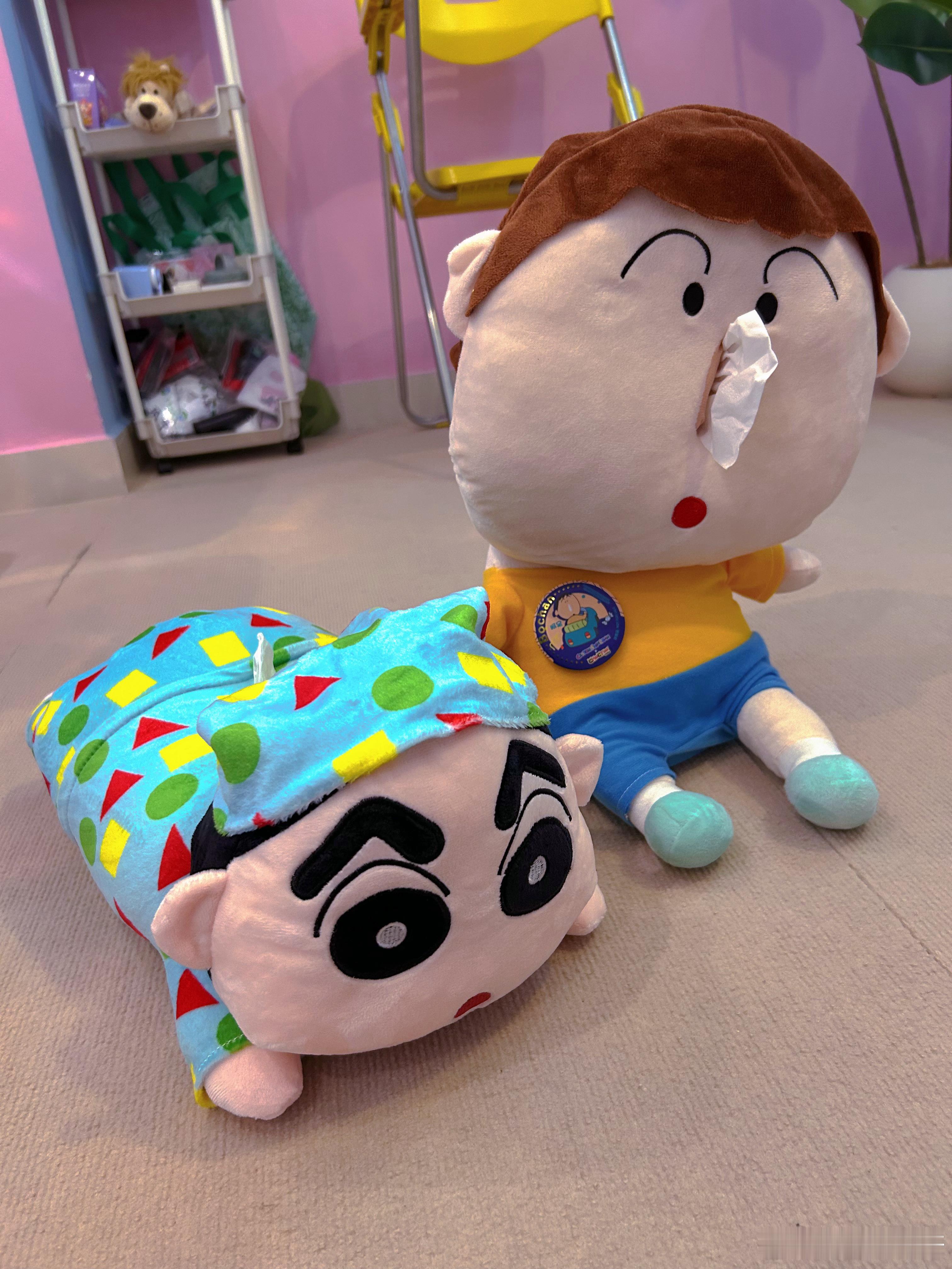 有点挤凑活住吧小新新  ​​​