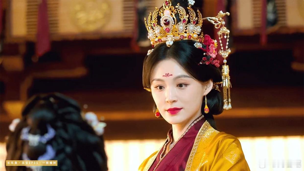 丁禹兮，邓恩熙《长乐曲》热播，她率先出圈，出道19年还这么美 