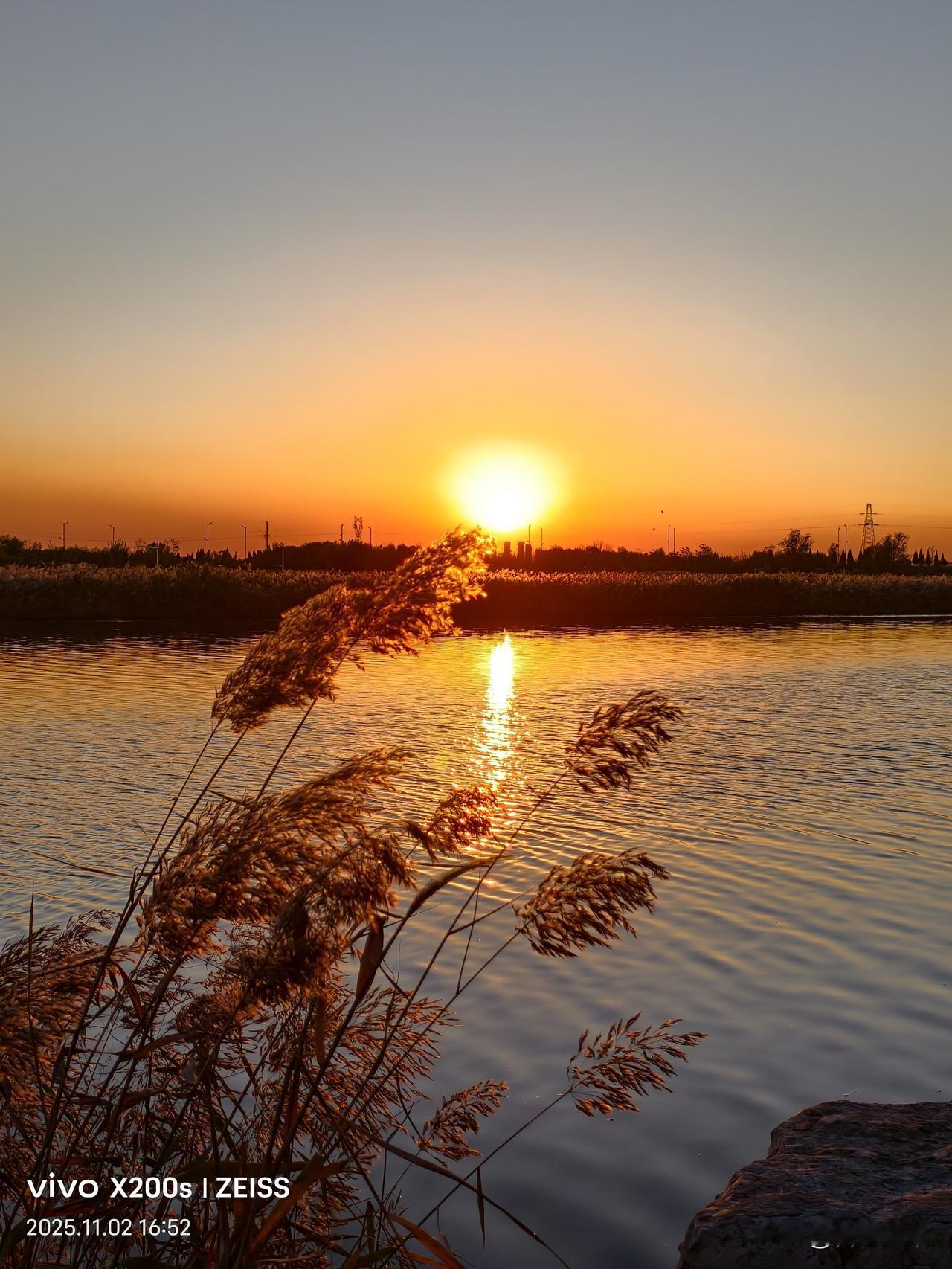 能分享一下你相册里的风景照片吗夕阳
