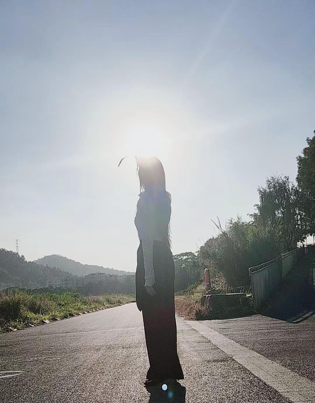 如果再婚，我不想搭伙过日子，我想要的夫妻生活是你一见我就笑，我一见你就开心的样子