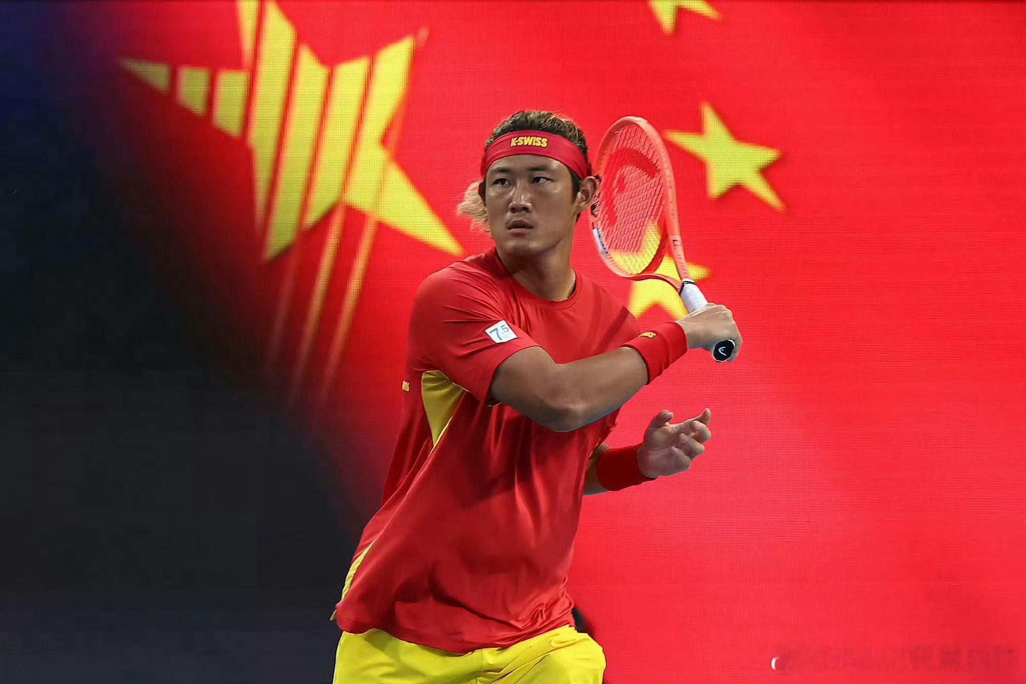 网球联合杯官方宣布中国队将出战2026年的赛事，目前中国队的参赛名单为：张之臻、