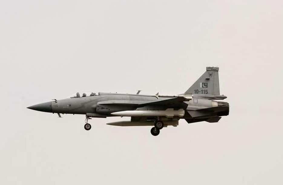 塞尔维亚采购，中国超音速导弹首次进入欧洲，国际市场前景光明

现在中国空军速度最