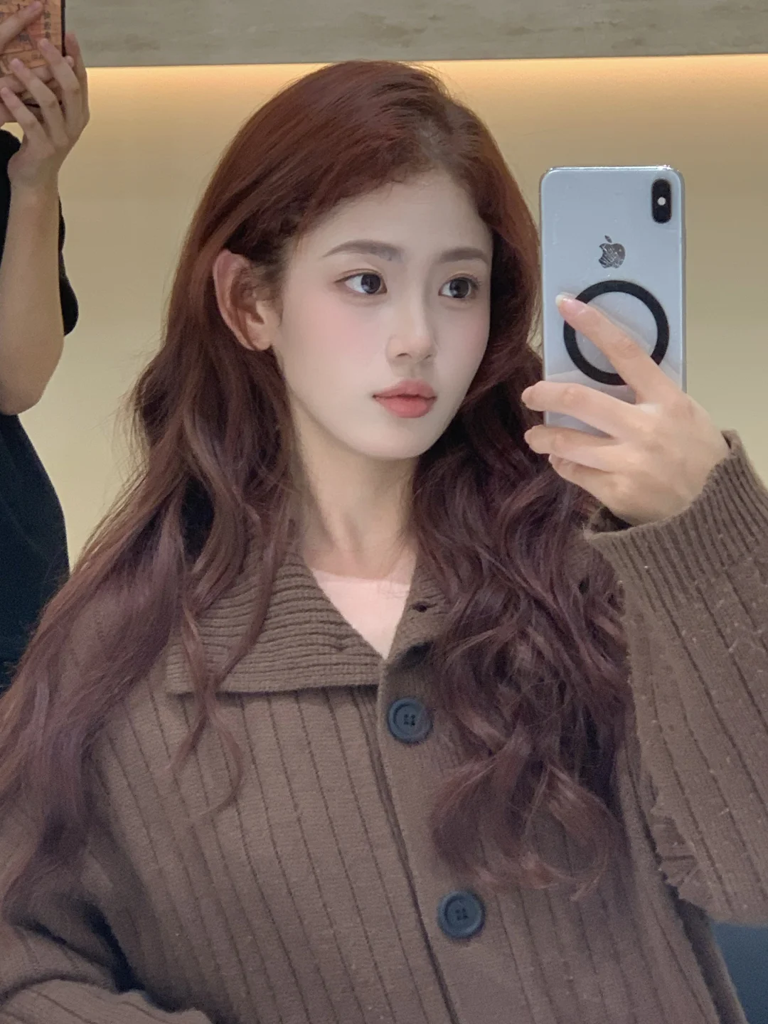 换上秋冬新发色咯💅