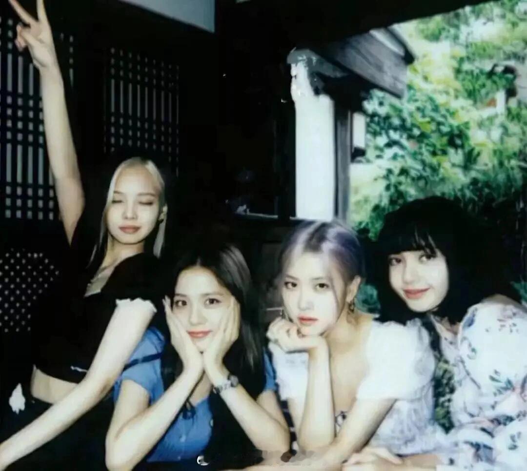 blackpink  “也许我们当时年纪真的太小” 
