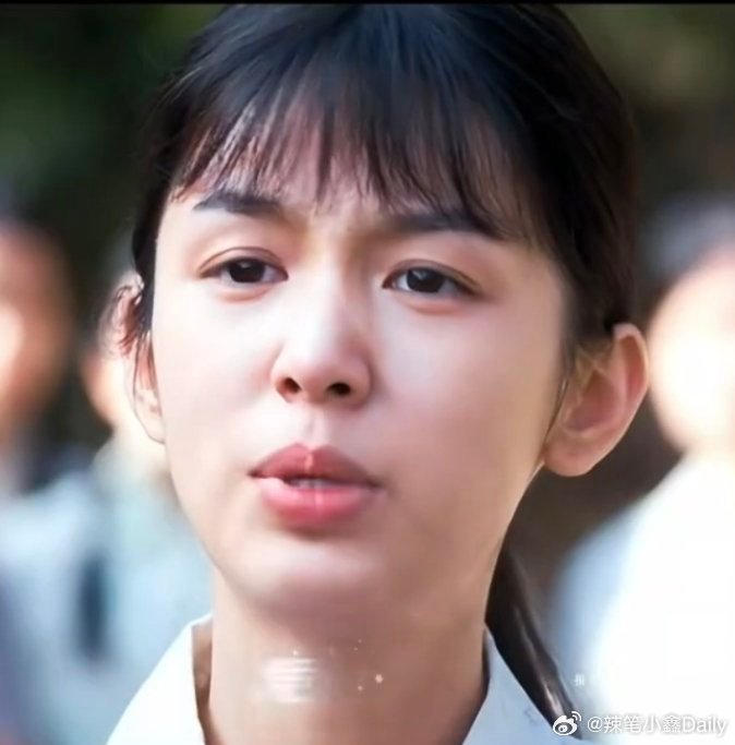 周也演技实话实说，在她身上感受不到任何情绪波动，感觉她演戏要么是念台词，要么就五