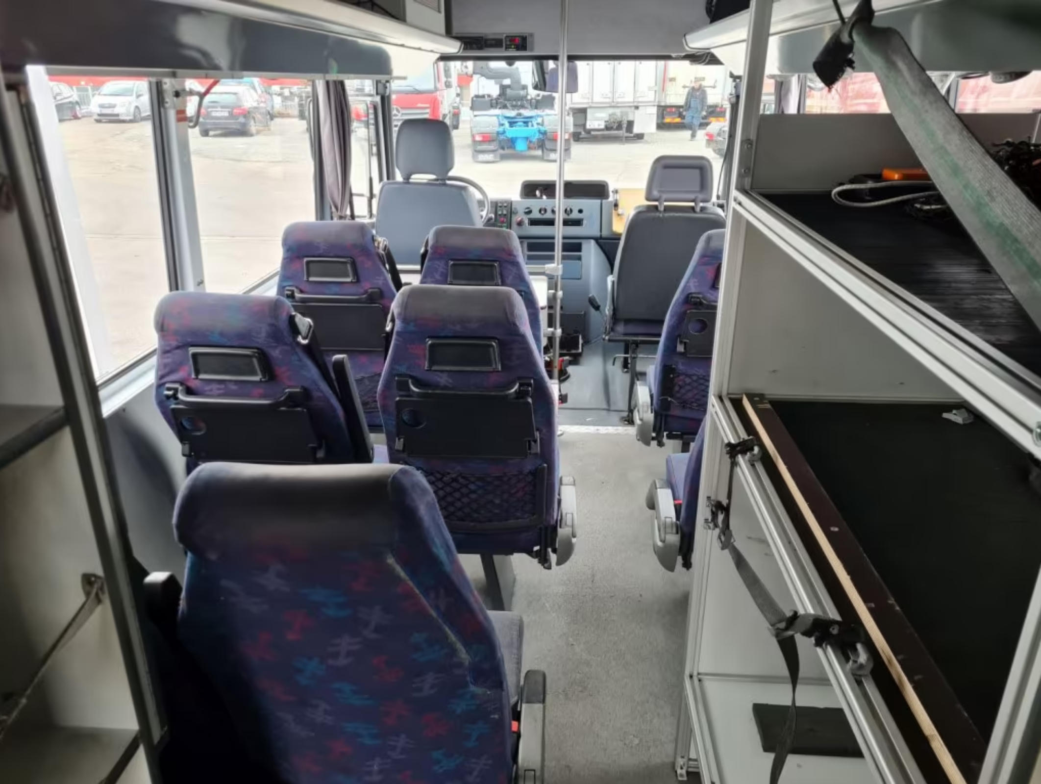 特殊车辆 Mercedes-Benz 814D Vario，奔驰威雷退役警车 