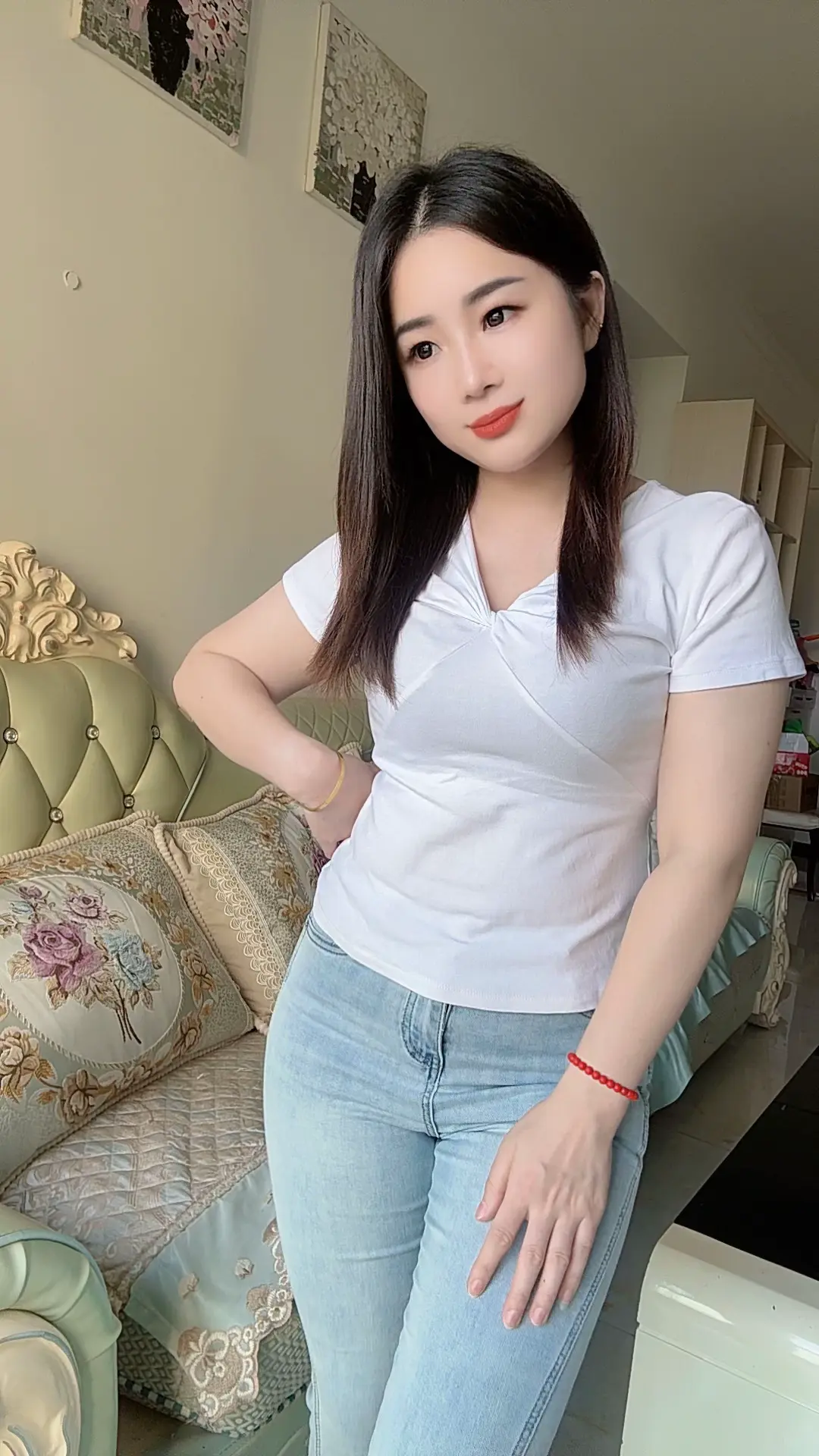 很焦虑，我也很迷茫，我现在满脑子都是今后的路应该怎么去走，这一地鸡毛的...