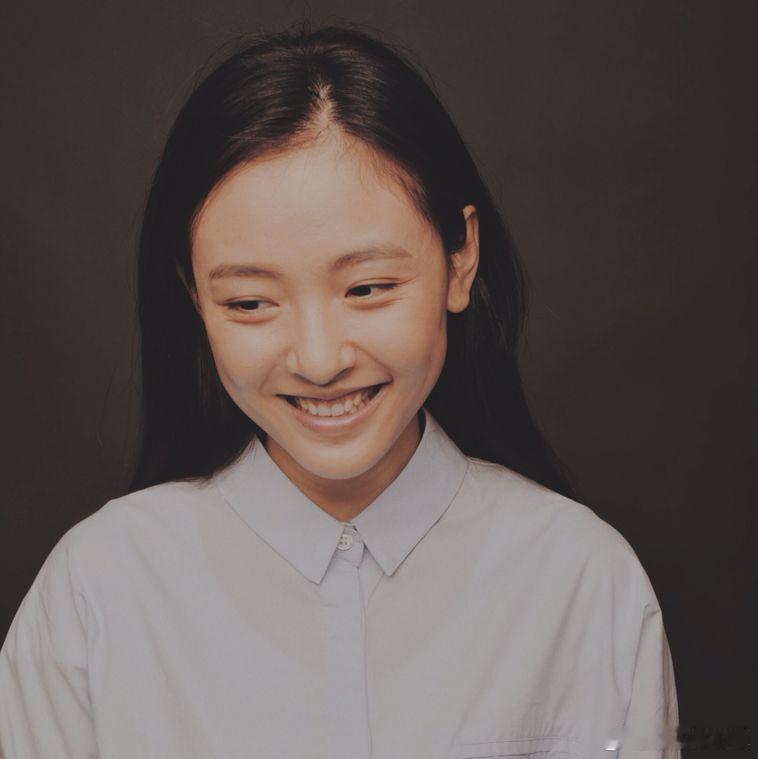 从前清甜校花，如今片场敲代码的研究生吴倩，人生下半场专注提升自己，太飒了武大吴倩