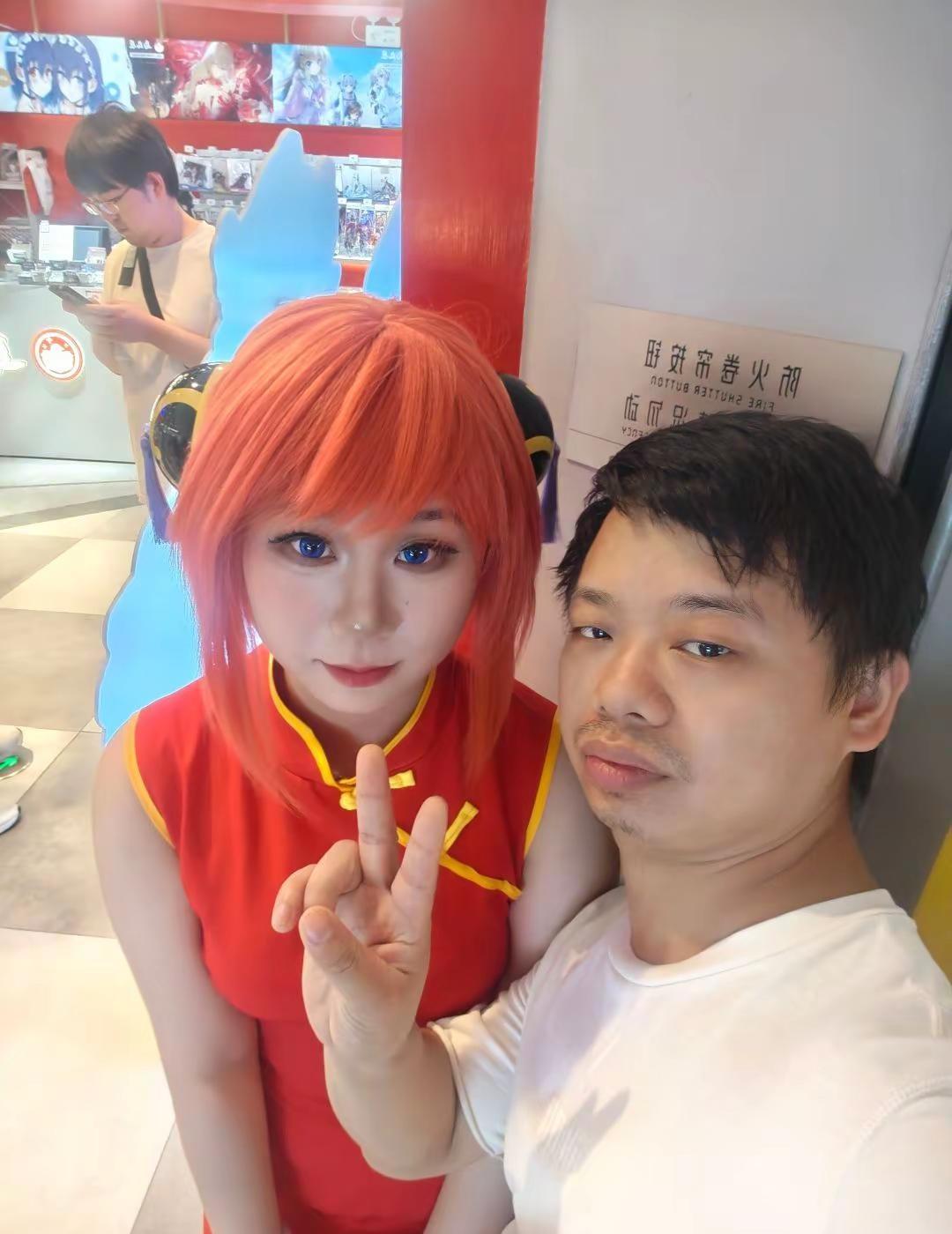 我常常困在自我追问里，一遍遍地搜寻记忆，想要找到那个分水岭，弄清楚自己究竟是从什