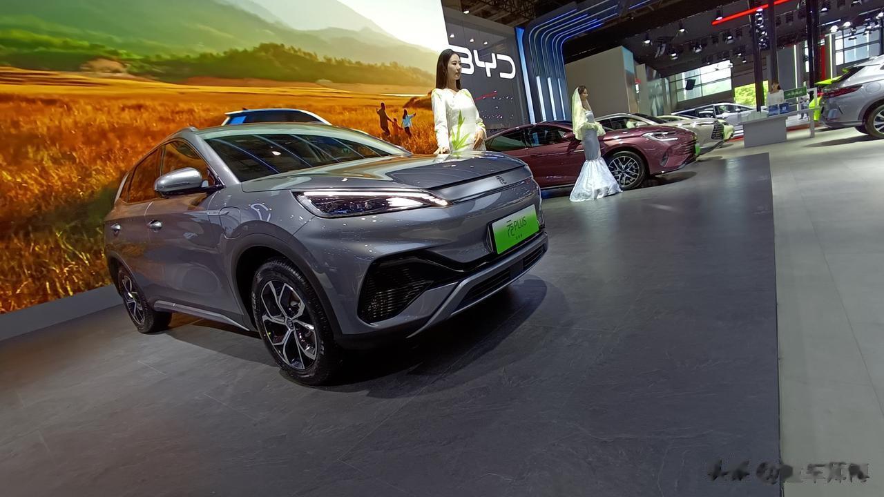 比亚迪元家族在最近的9月份销售中取得了惊人的成绩，共计售出32856辆汽车！这一