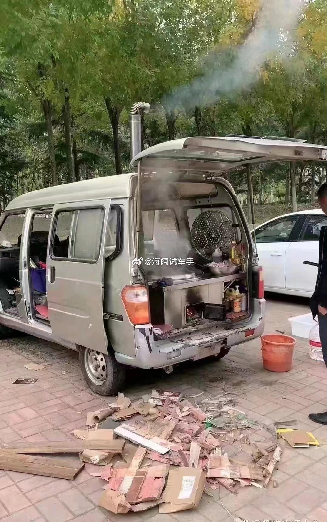 开这车去独库公路可以吗？？？连吃带住都可以解决~~~