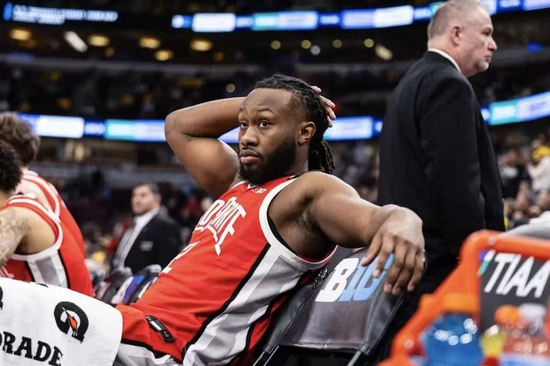 NBA夏季联赛半决赛，火箭对阵灰熊的比赛中，出现了非常奇葩的一幕。灰熊真太过分了