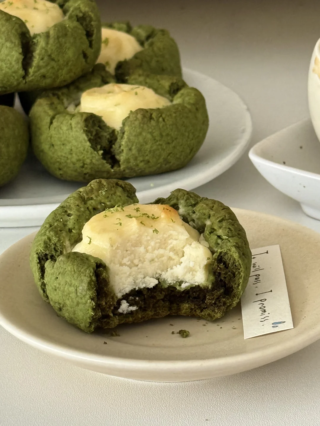 自制抹茶柚子乳酪司康｜吃一口就爱上😍