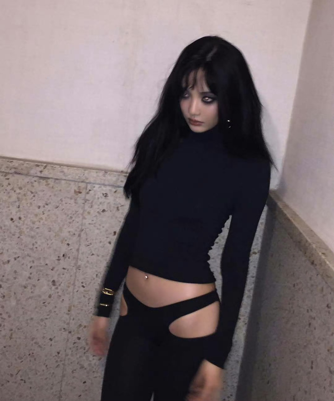 Gucci官旗给宁艺卓P了裤子 宁艺卓的裤子很有设计感 ​​​