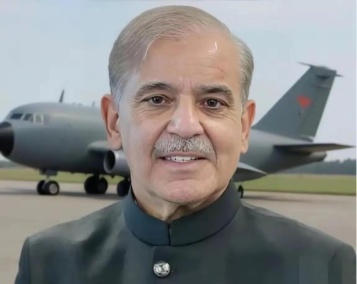 巴基斯坦传来的消息

4月15日，巴基斯坦总理办公室突然甩出一条消息：总理夏巴兹