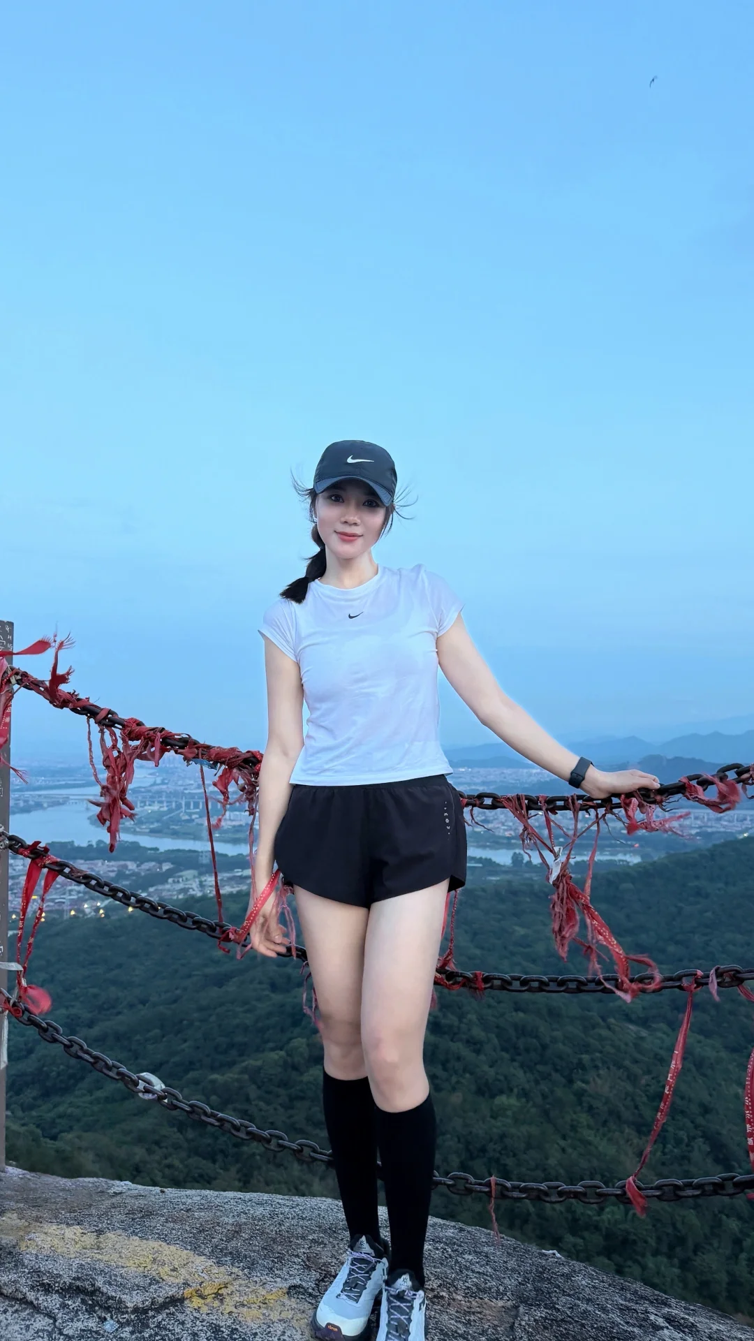 山的那边是什么 不必告诉我我会自己去看