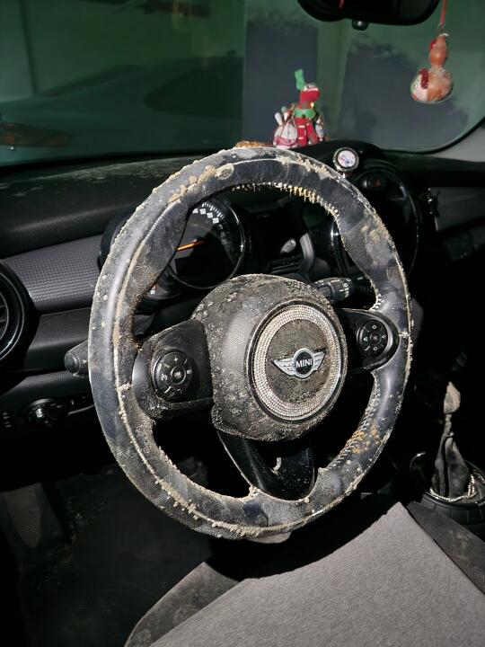 没错！成都最惨Mini仔～