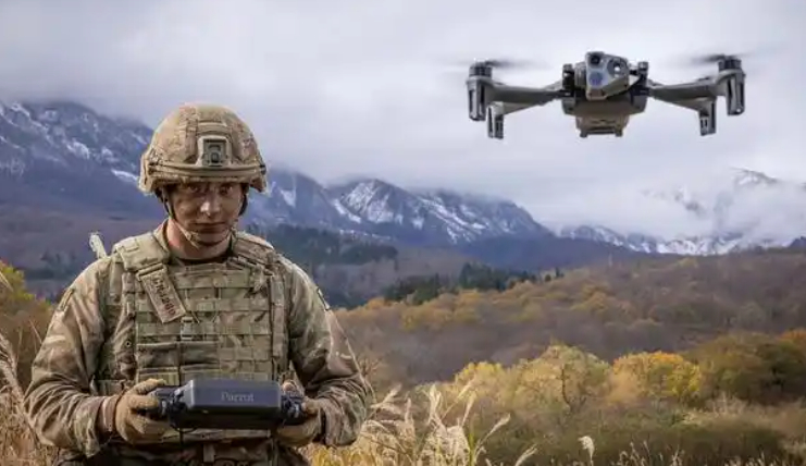 英国将开设首个国防无人机本科学位课程，计划于明年九月招生。课程由陆军资助，整合乌