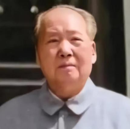 1975年，八十二岁高龄的毛主席忽然问工作人员：“功德林里，现在还有国民党的战犯