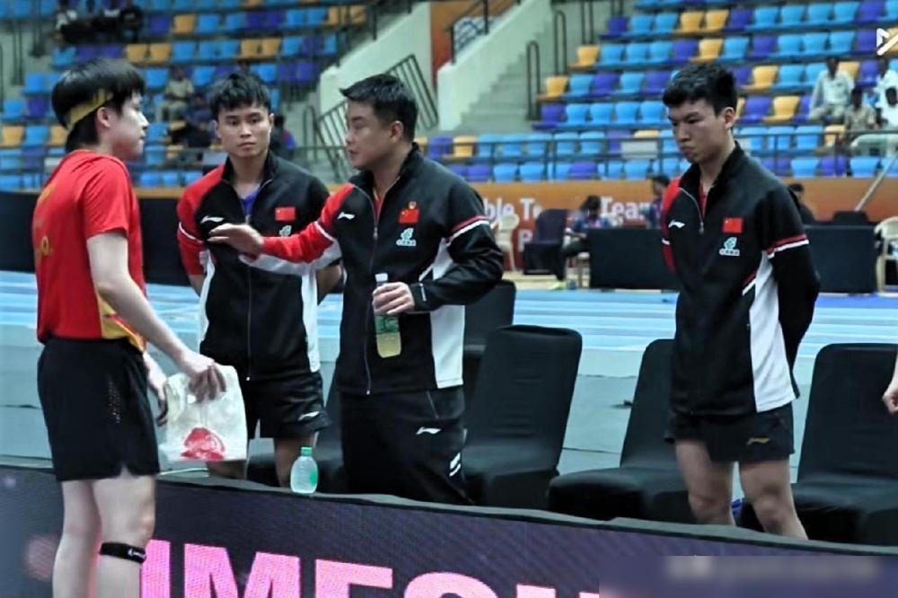 符合竞选国乒总教练的人选，仅有四人具备资格。一、秦志戬。二、刘国正。三、马琳。四