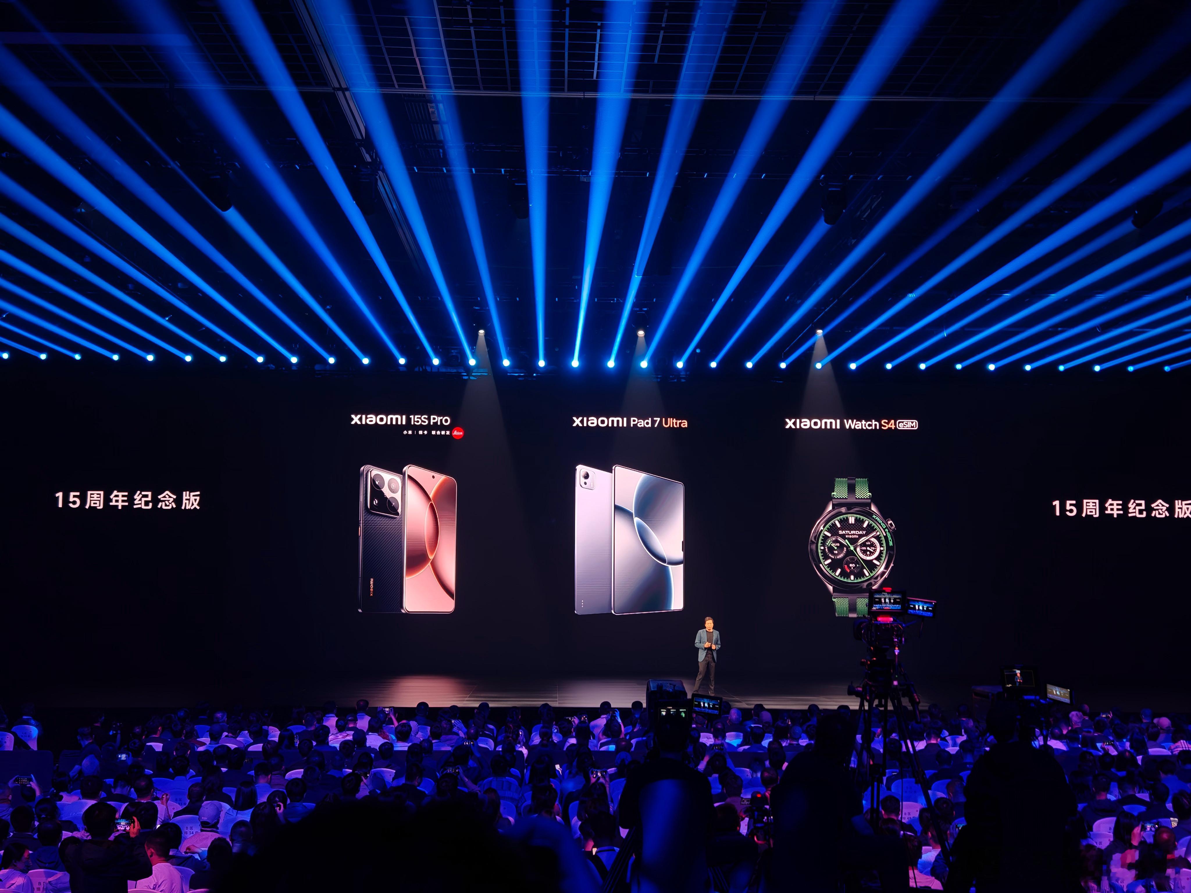 小米发布搭载3nm自研芯片旗舰产品发布会之前我们都一直以为只有玄戒O1芯片，直到