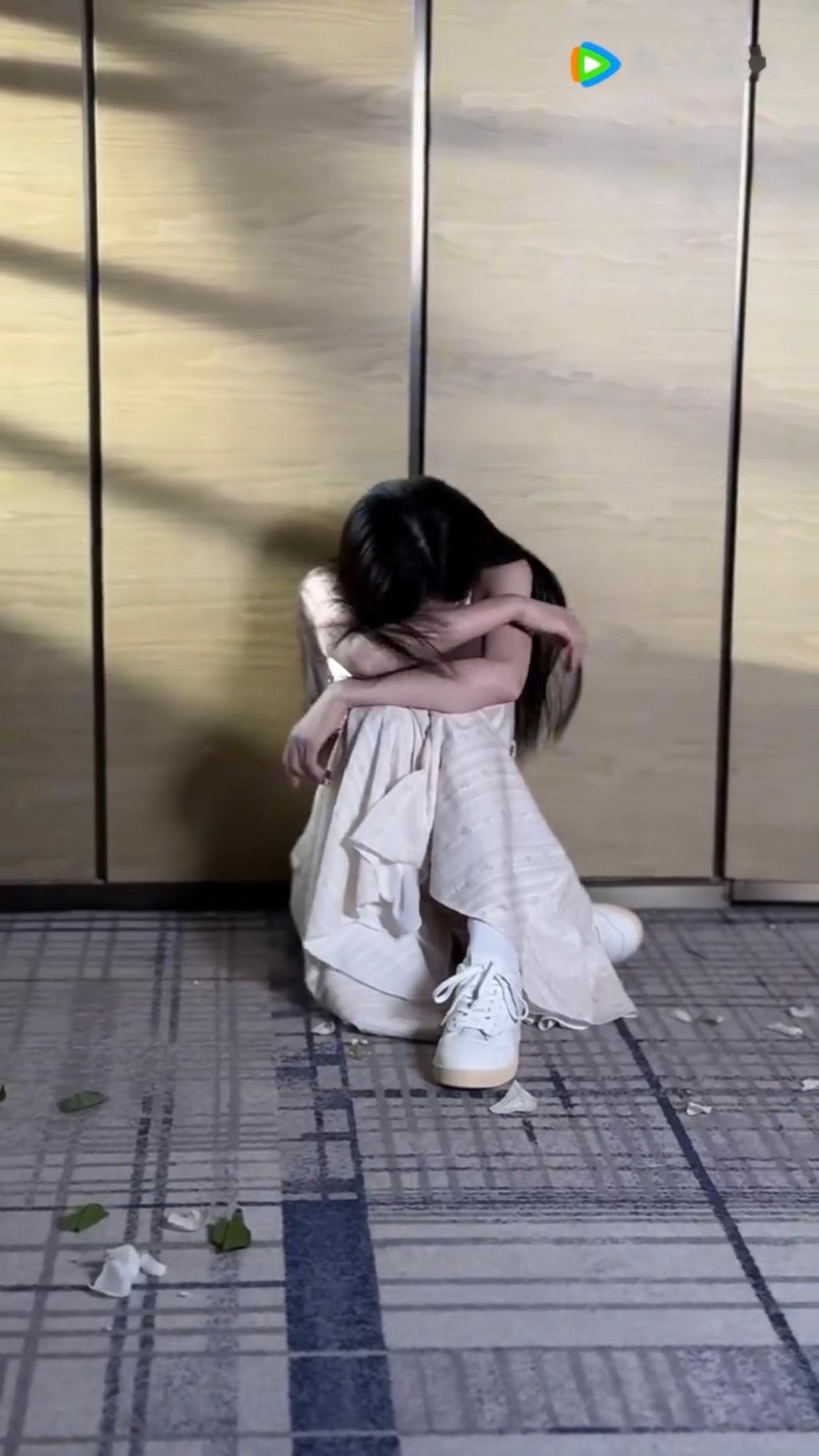 小鹿鹿伤痛文学还能再打一百年 白鹿你终于原谅现偶了 /白鹿王韵娜